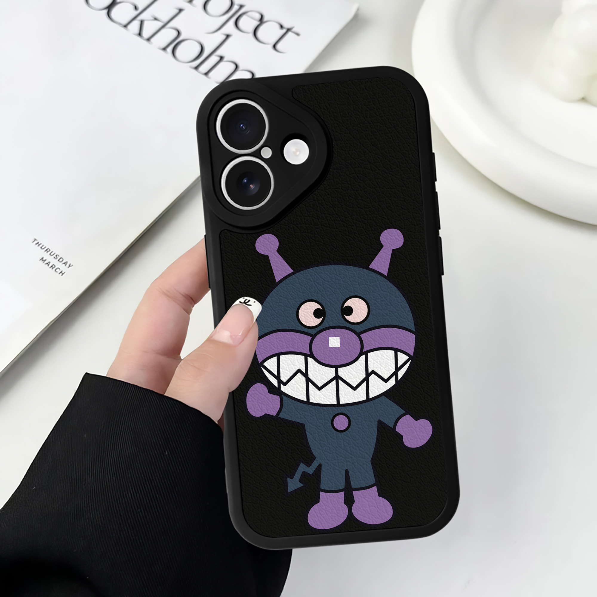 （画像用） アンパンマン Anpanman 【iPhone 16シリーズ対応】シリコンスマホケース（レザー調） 材質：シリコン
